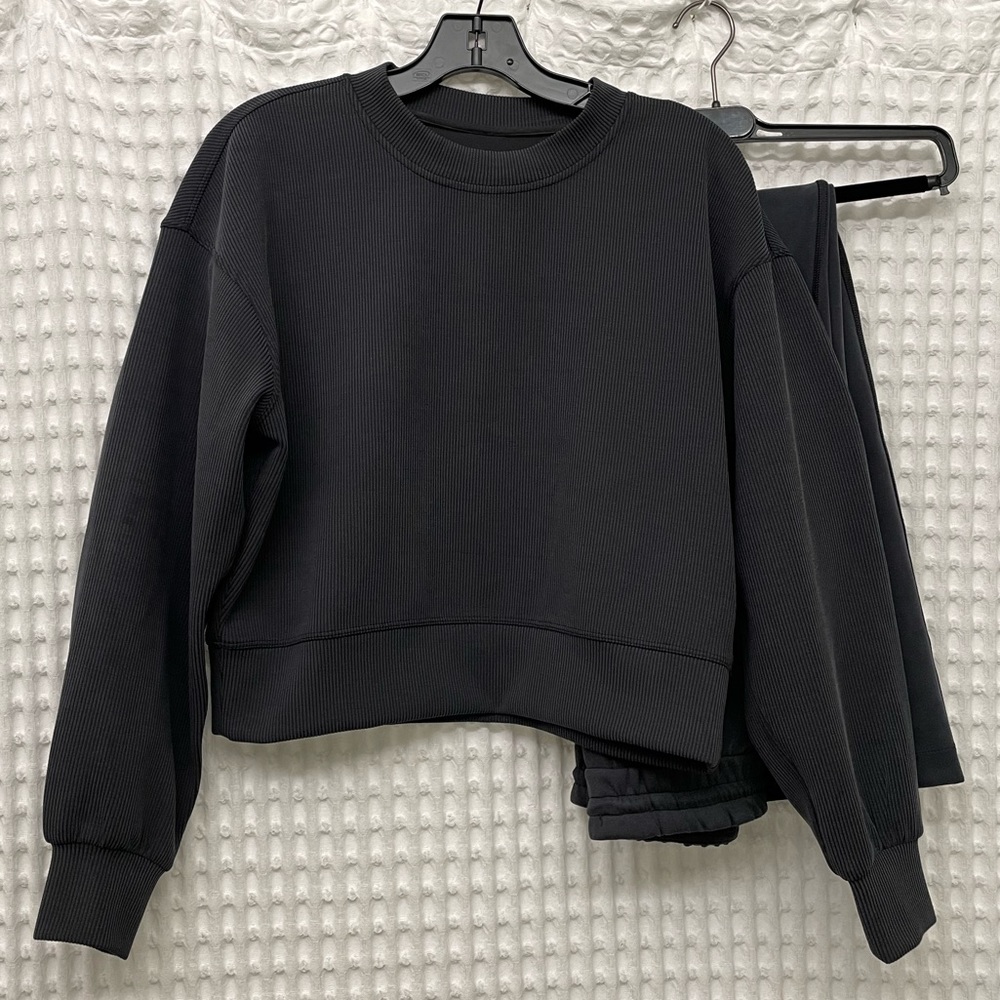 Lulu Lemom Soft Stream Outfit - Pants + Ribbed Crew Neck